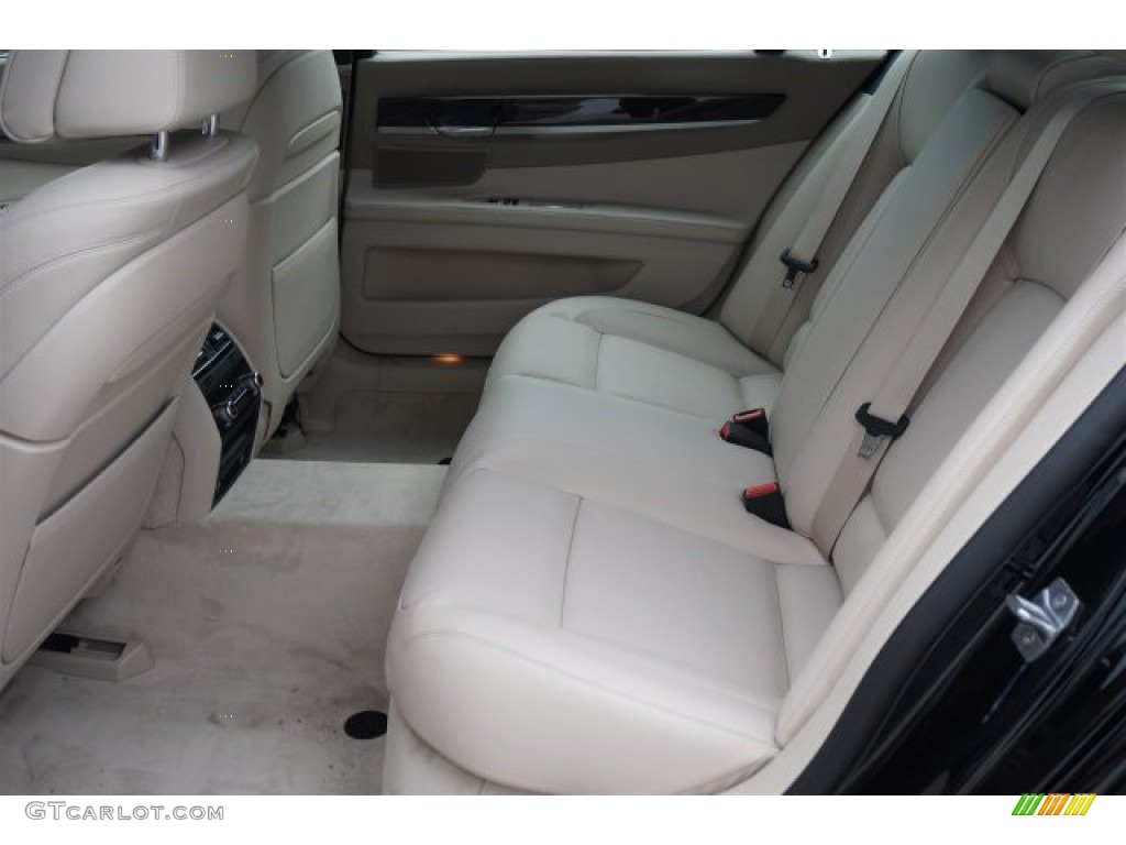 Oyster Interior 2015 BMW 7 Series 740Li Sedan Photo #99108445