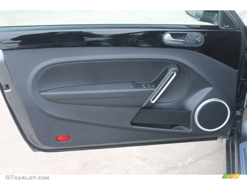 2015 Volkswagen Beetle R Line 2.0T Convertible Door Panel Photos