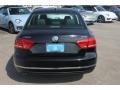 Black - Passat SE Sedan Photo No. 7