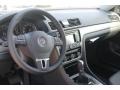 Black - Passat SE Sedan Photo No. 12