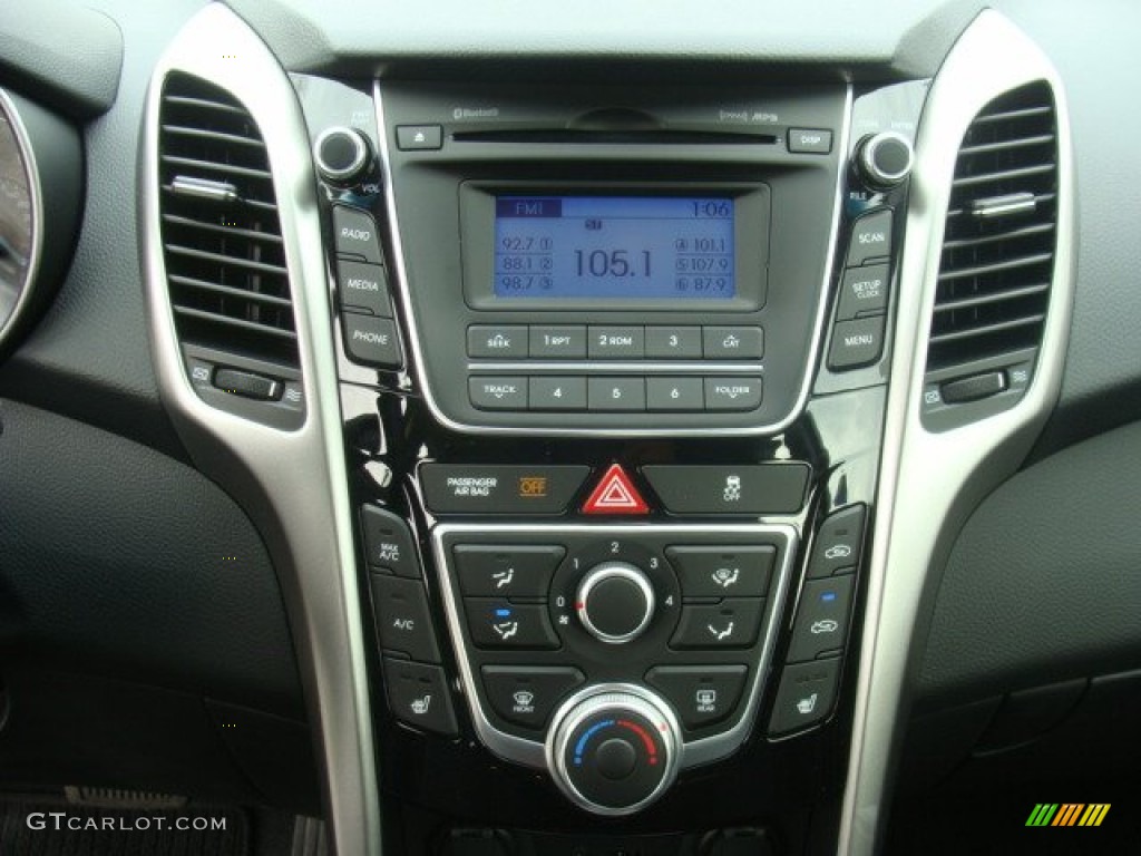 2013 Elantra GT - Silver / Black photo #17