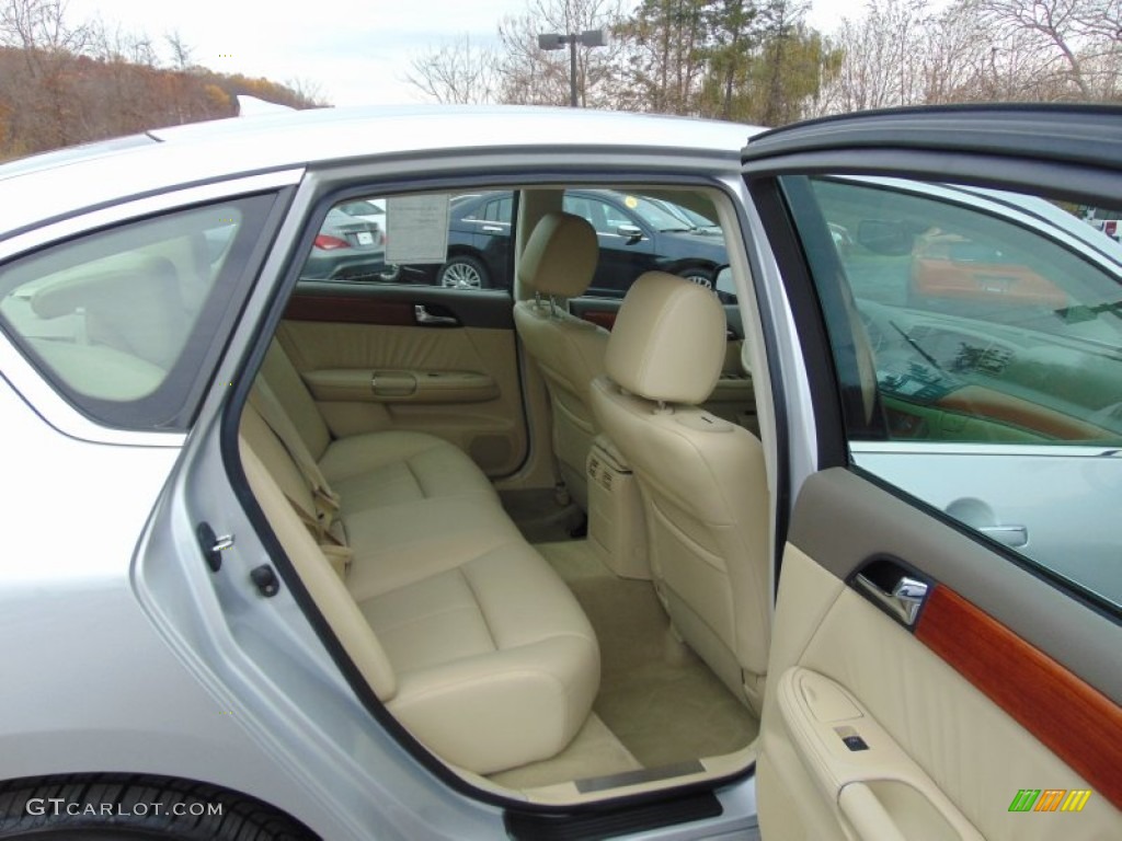 2006 M 35x Sedan - Liquid Platinum Metallic / Wheat photo #19