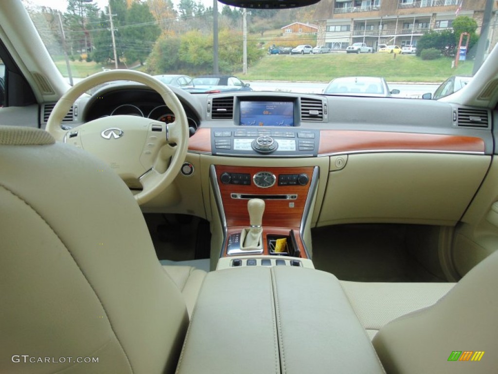 2006 M 35x Sedan - Liquid Platinum Metallic / Wheat photo #22