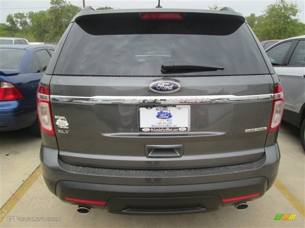 2015 Explorer XLT - Magnetic / Charcoal Black photo #5