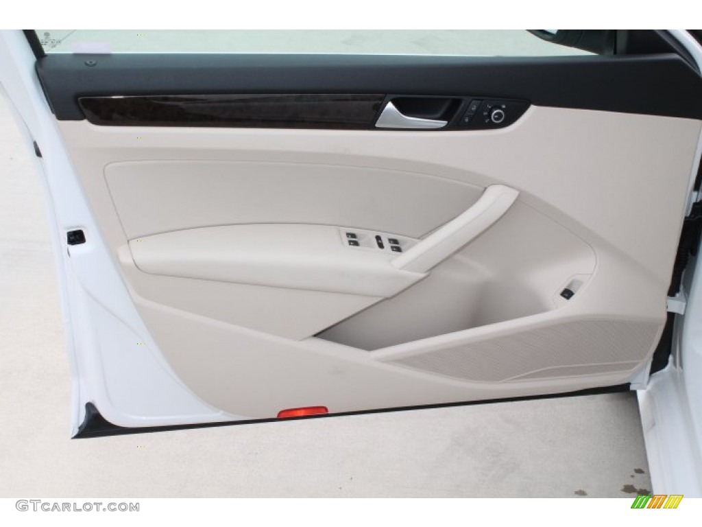 2015 Volkswagen Passat TDI SEL Premium Sedan Cornsilk Beige Door Panel Photo #99123757