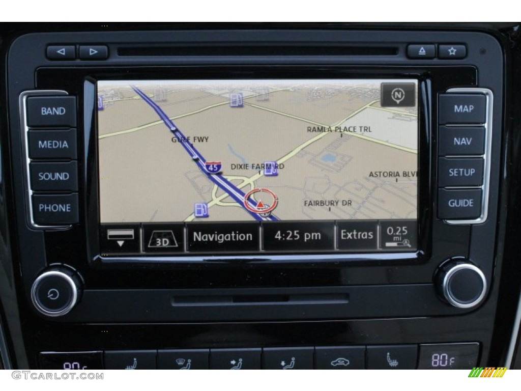 2015 Volkswagen Passat TDI SEL Premium Sedan Navigation Photos