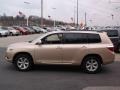 Sandy Beach Metallic - Highlander 4WD Photo No. 5