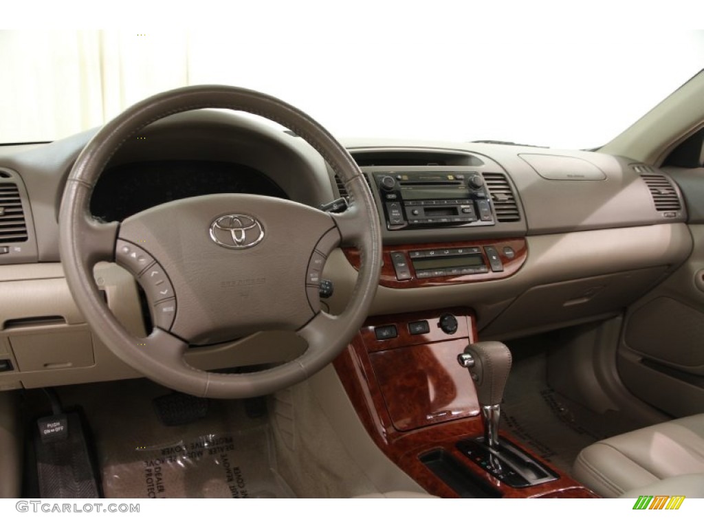 2005 Camry XLE V6 - Mineral Green Opalescent / Taupe photo #6