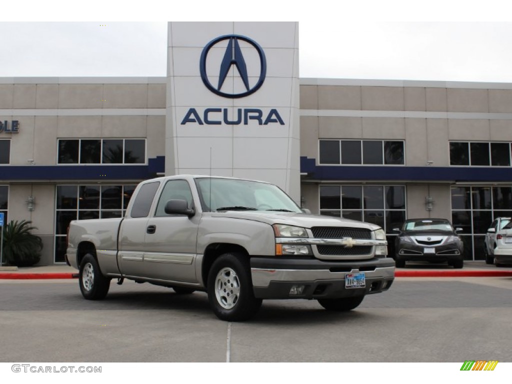 Silver Birch Metallic Chevrolet Silverado 1500