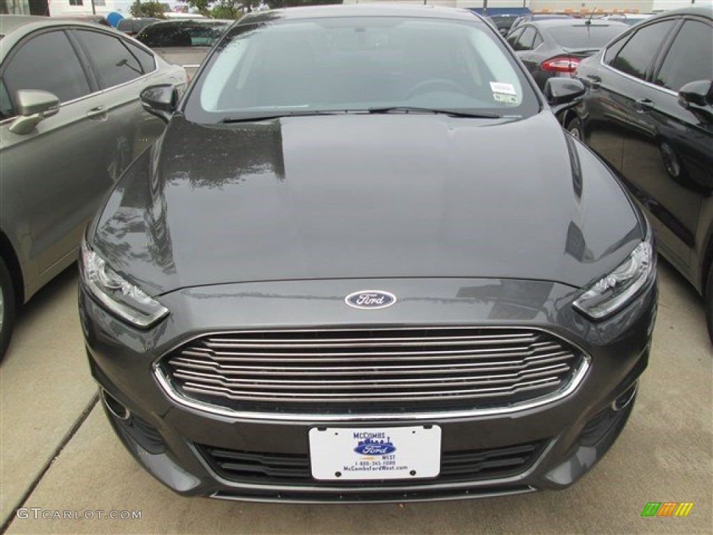 2015 Fusion SE - Magnetic Metallic / Charcoal Black photo #31