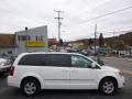 Stone White - Grand Caravan SXT Photo No. 4