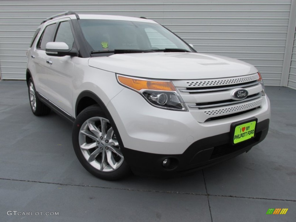 White Platinum Ford Explorer