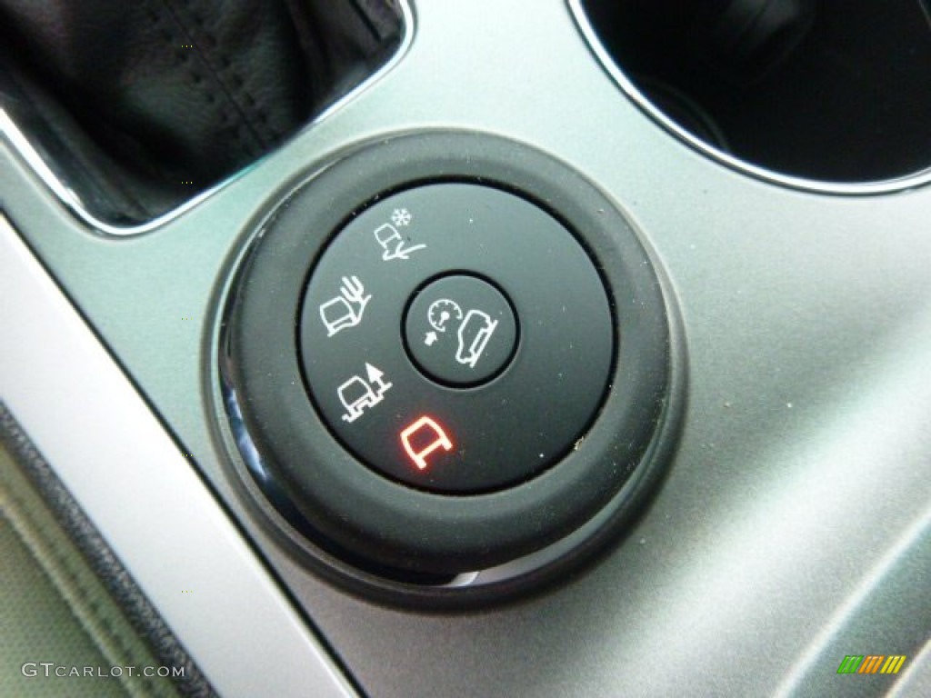 2015 Explorer 4WD - Oxford White / Medium Light Stone photo #17