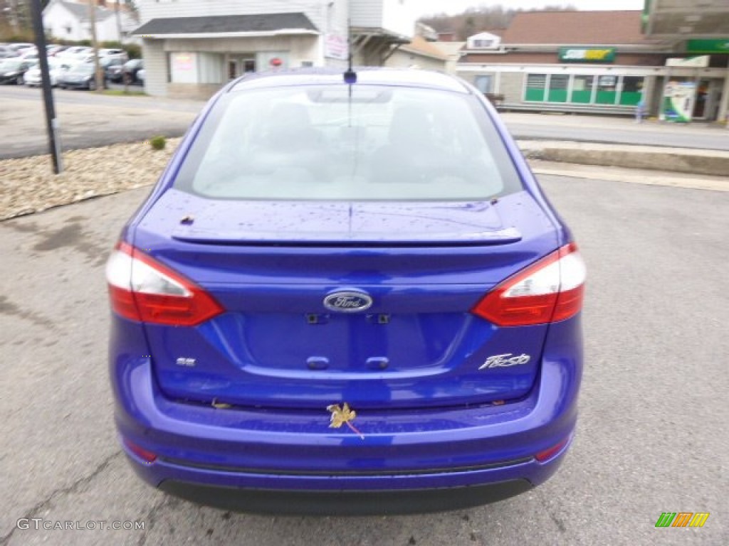 2015 Fiesta SE Sedan - Perfomance Blue / Charcoal Black photo #6
