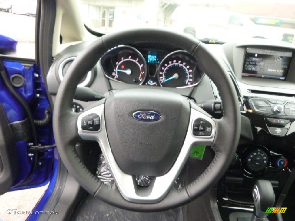 2015 Ford Fiesta SE Sedan Charcoal Black Steering Wheel Photo #99145801