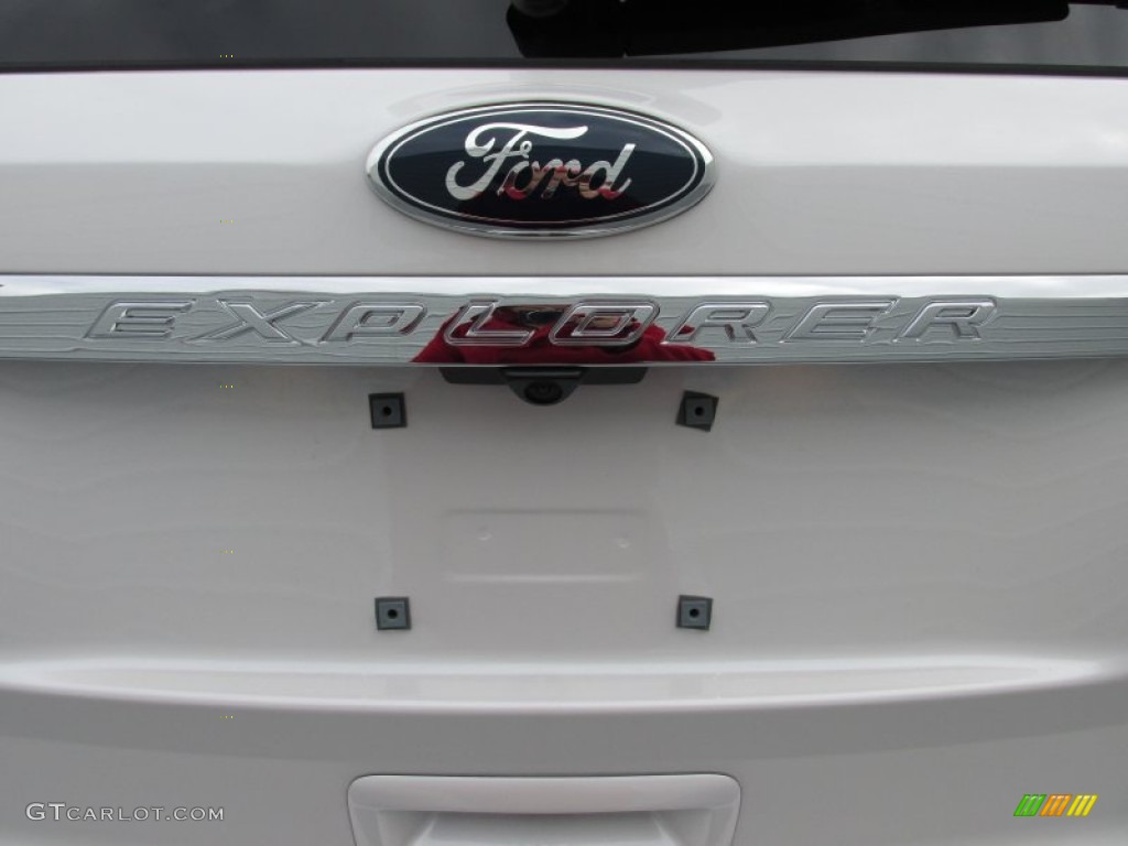 2015 Explorer Limited - White Platinum / Medium Light Stone photo #14