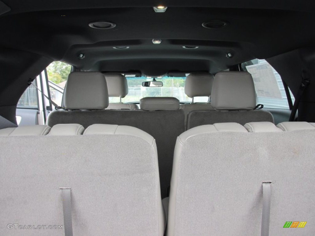 2015 Explorer Limited - White Platinum / Medium Light Stone photo #19