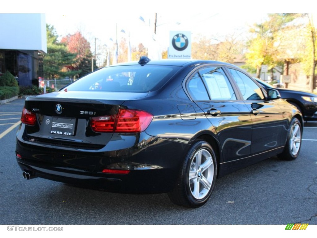 2014 3 Series 328i xDrive Sedan - Black Sapphire Metallic / Black photo #3