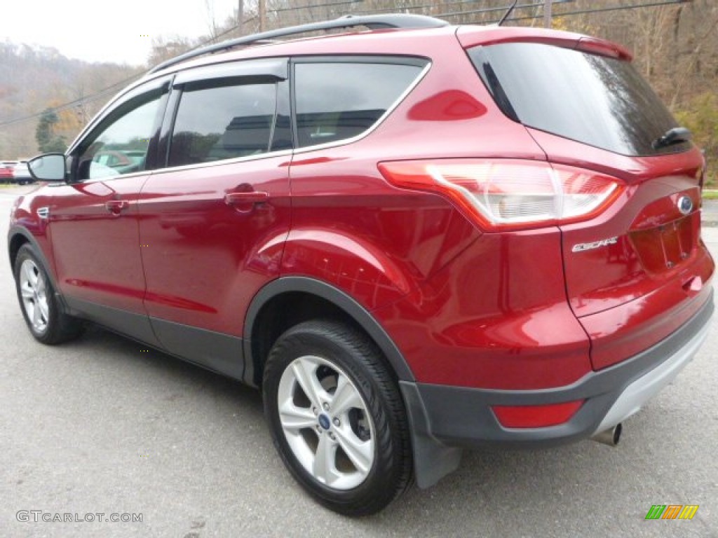 2013 Escape SE 1.6L EcoBoost 4WD - Ruby Red Metallic / Charcoal Black photo #9