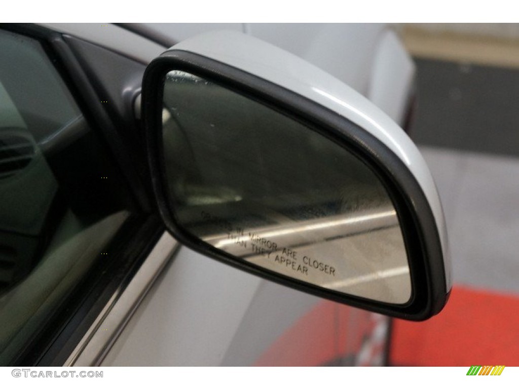 2007 Aura XR - Silver Pearl Metallic / Black photo #41