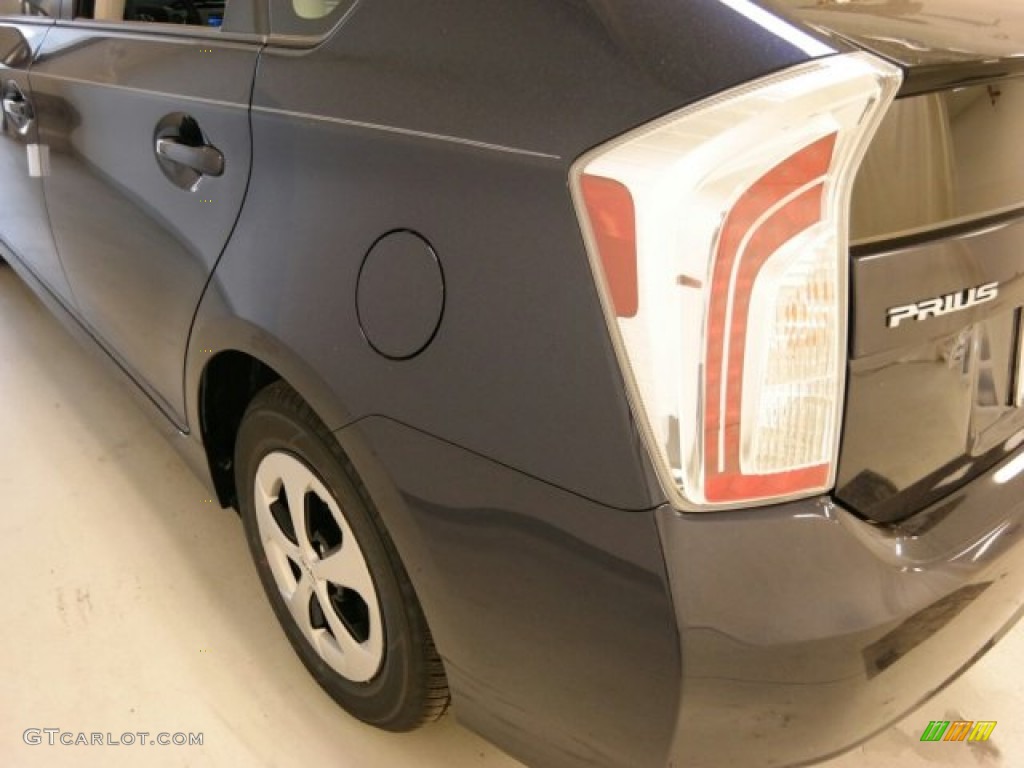 2015 Prius Four Hybrid - Nautical Blue Metallic / Misty Gray photo #7