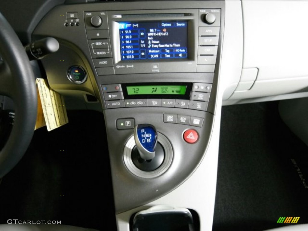 2015 Prius Four Hybrid - Nautical Blue Metallic / Misty Gray photo #14
