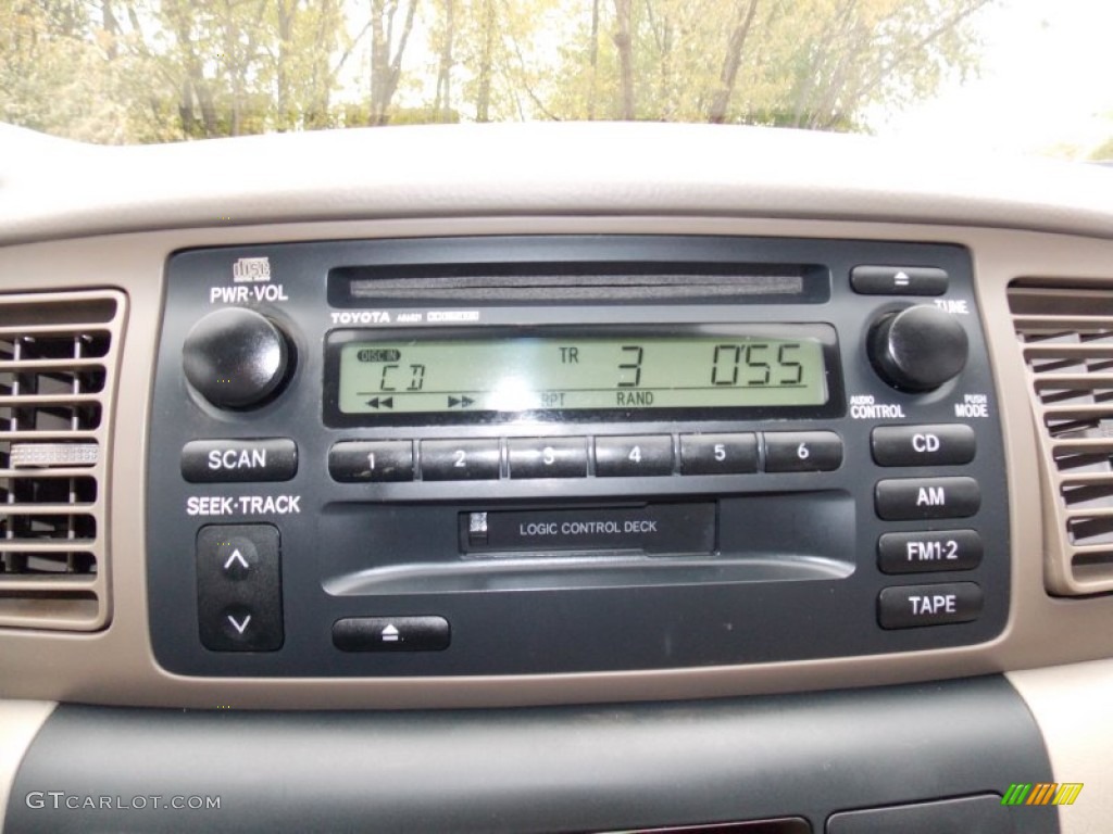 2004 Toyota Corolla LE Controls Photo #99164944