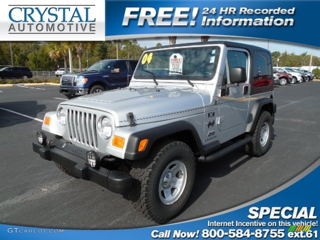 2004 Wrangler X 4x4 - Bright Silver Metallic / Dark Slate Gray photo #1