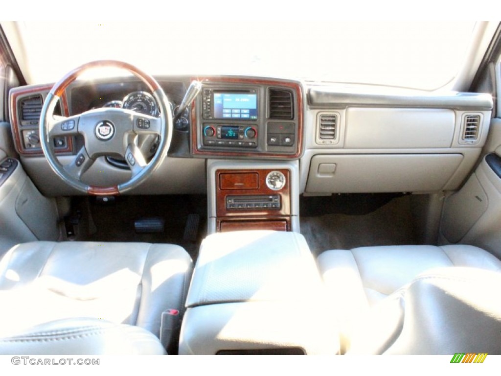 2005 Escalade ESV Platinum AWD - Quicksilver / Pewter photo #8