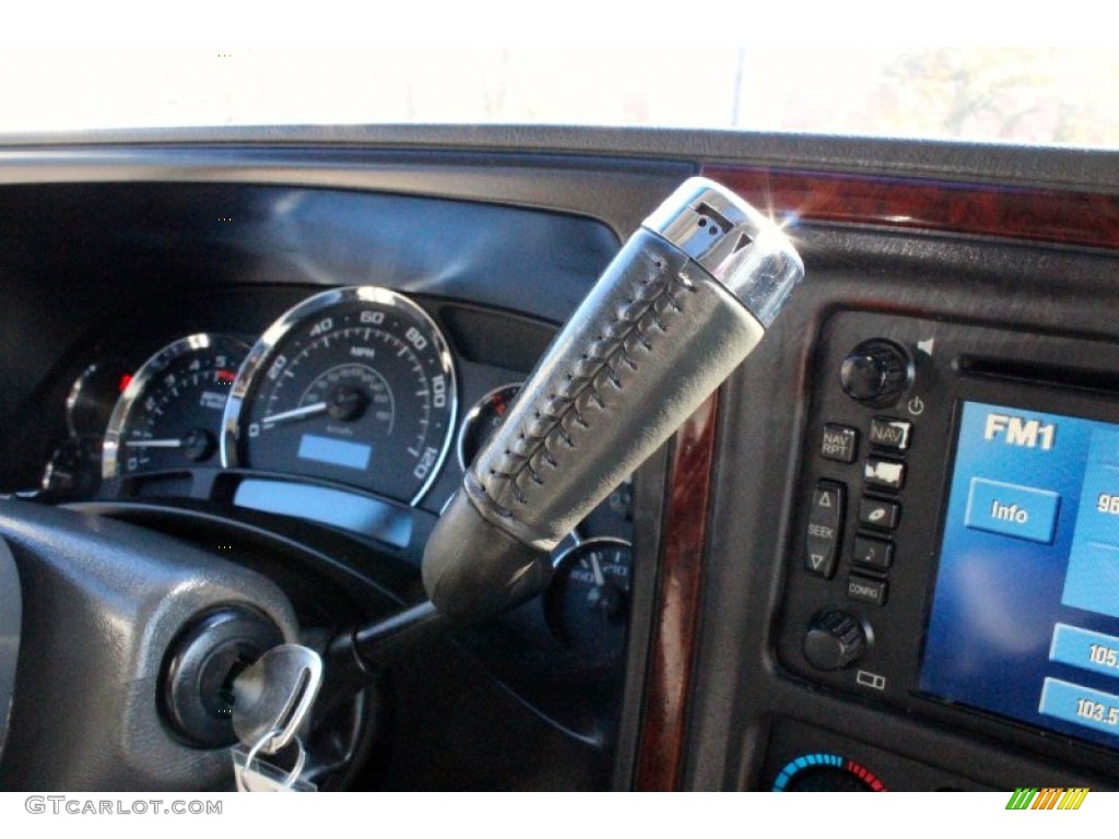 2005 Escalade ESV Platinum AWD - Quicksilver / Pewter photo #17