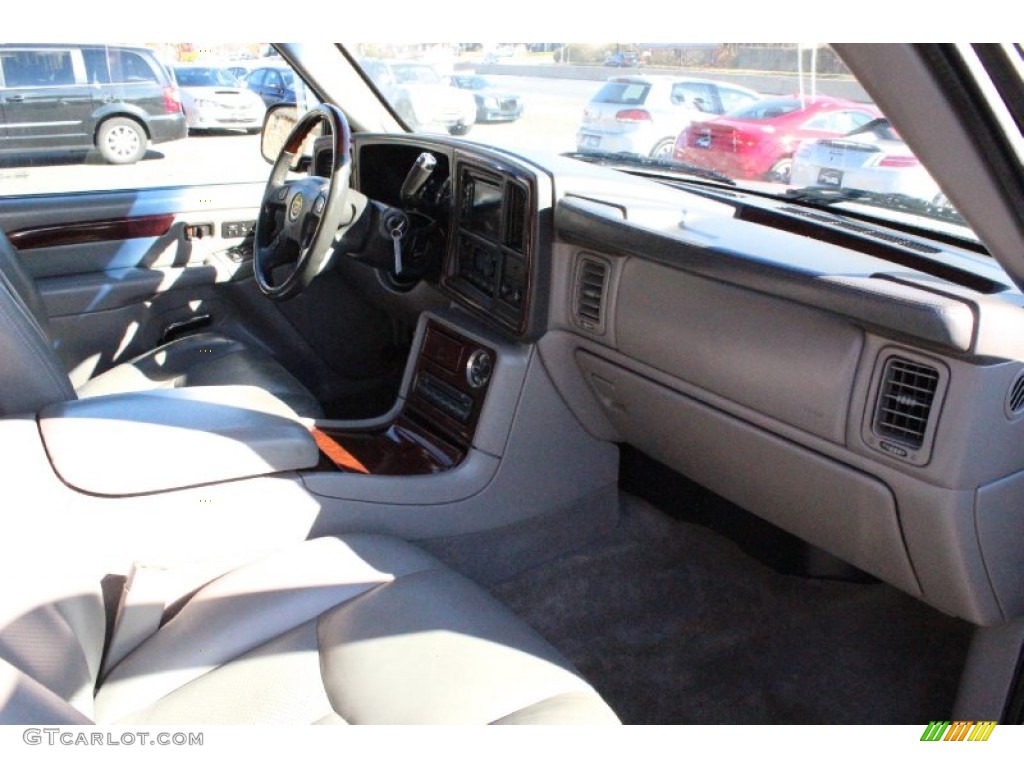 2005 Escalade ESV Platinum AWD - Quicksilver / Pewter photo #24