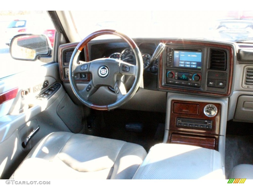 2005 Escalade ESV Platinum AWD - Quicksilver / Pewter photo #25