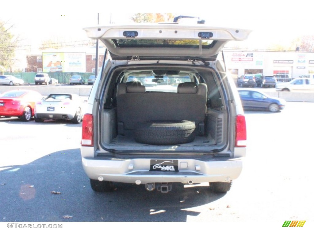 2005 Escalade ESV Platinum AWD - Quicksilver / Pewter photo #38