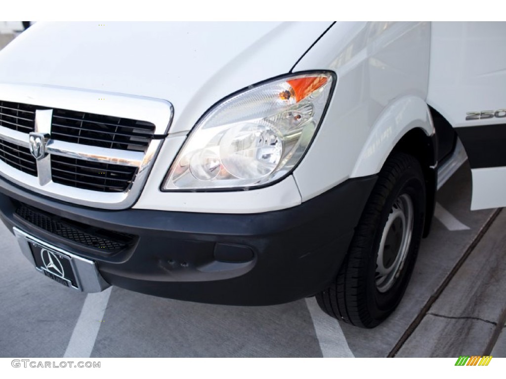 2008 Sprinter Van 2500 Cargo - Arctic White / Gray photo #12