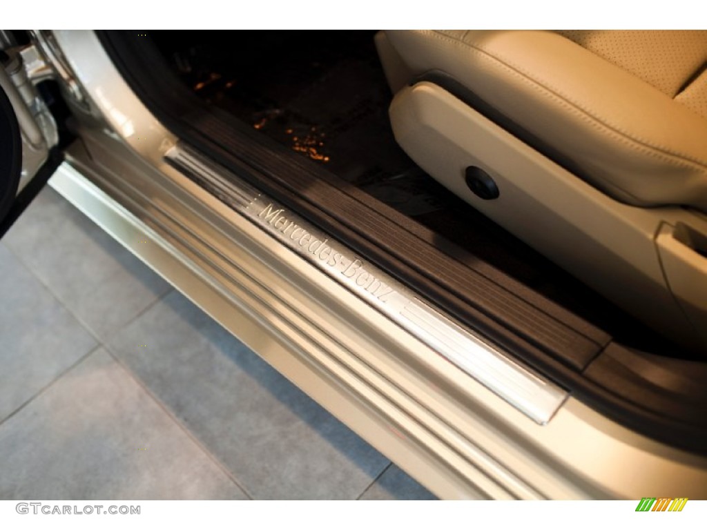 2013 E 350 4Matic Sedan - Pearl Beige Metallic / Almond/Black photo #18