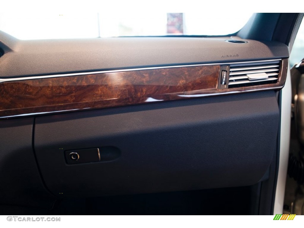 2013 E 350 4Matic Sedan - Pearl Beige Metallic / Almond/Black photo #32
