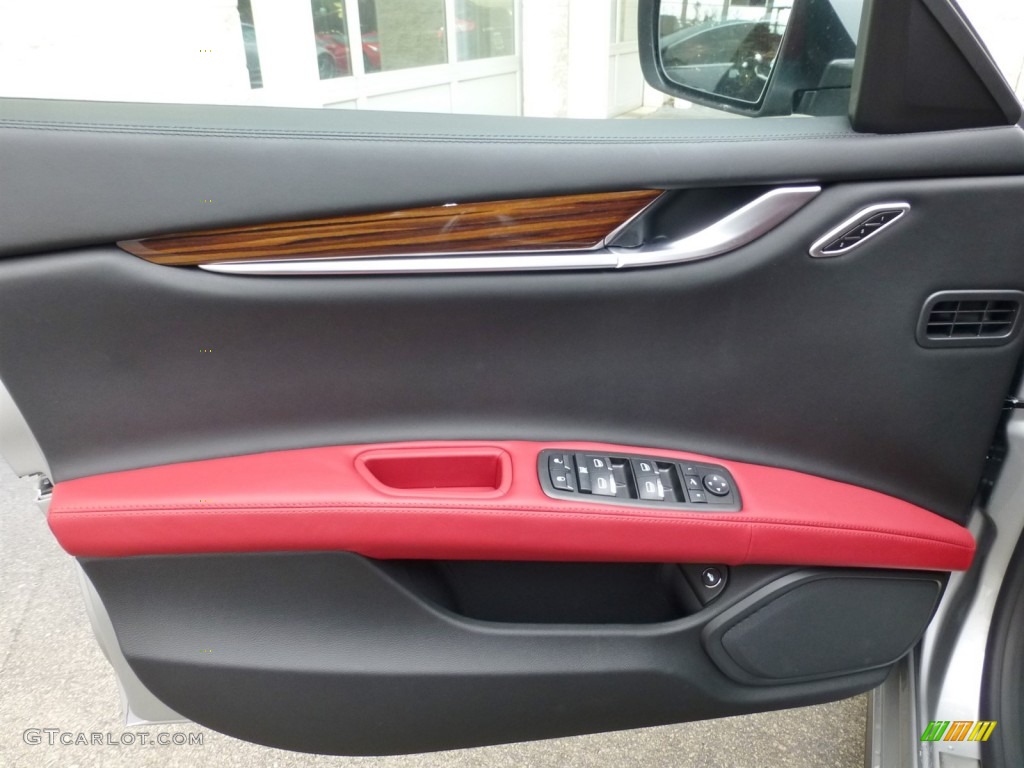 2015 Maserati Ghibli S Q4 Nero/Rosso Door Panel Photo #99172003