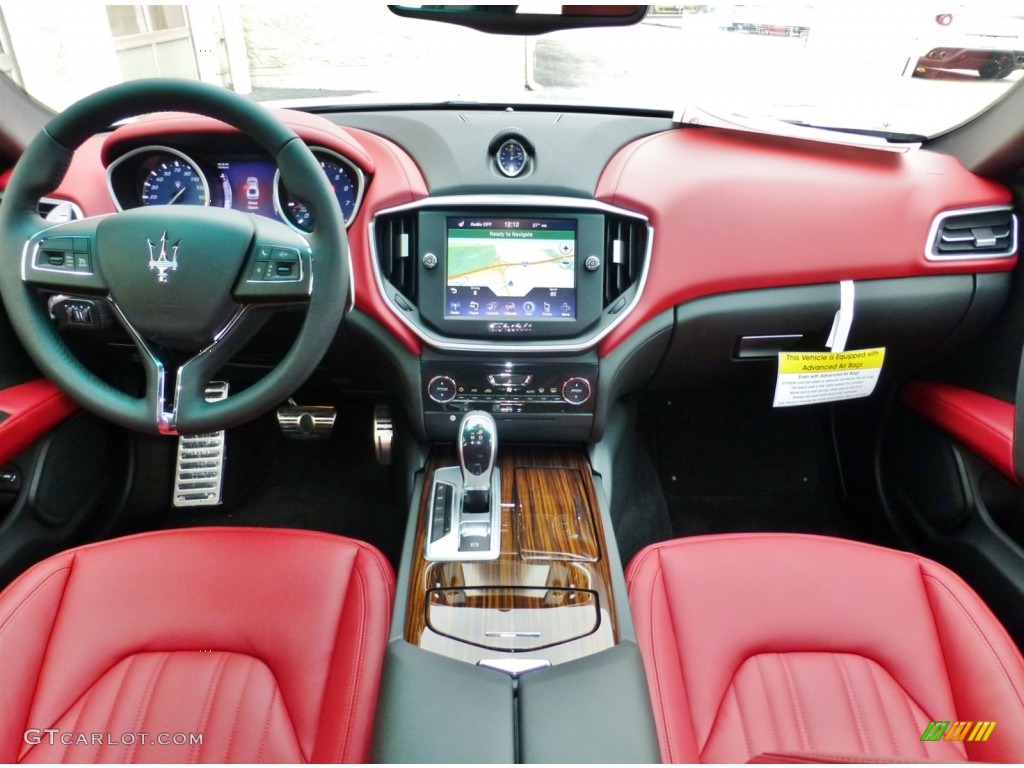 2015 Maserati Ghibli S Q4 Nero/Rosso Dashboard Photo #99172012