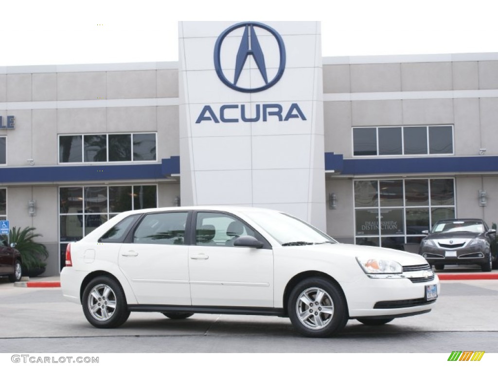 2005 Malibu Maxx LS Wagon - White / Neutral Beige photo #2