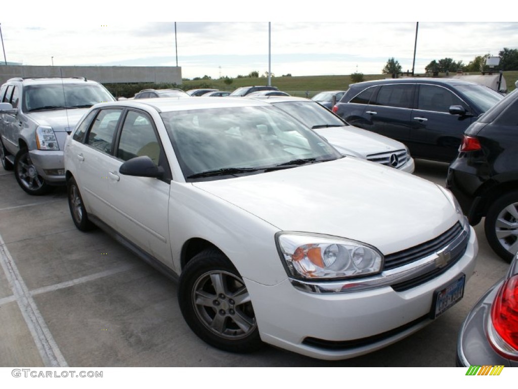 2005 Malibu Maxx LS Wagon - White / Neutral Beige photo #11