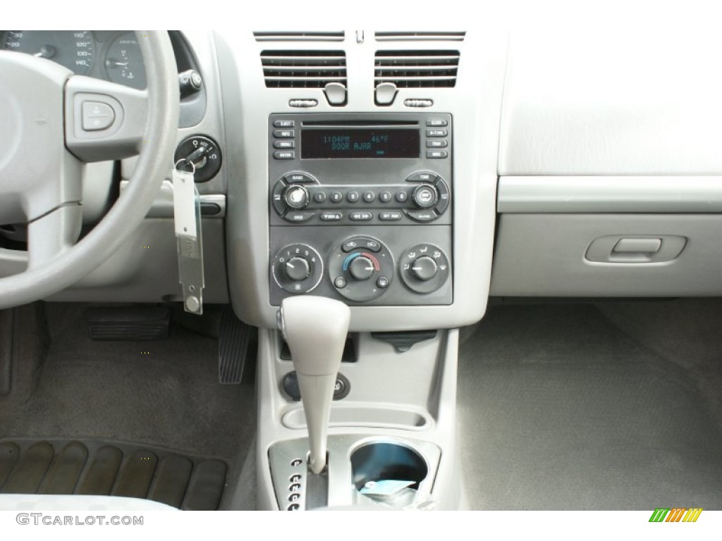 2005 Malibu Maxx LS Wagon - White / Neutral Beige photo #27