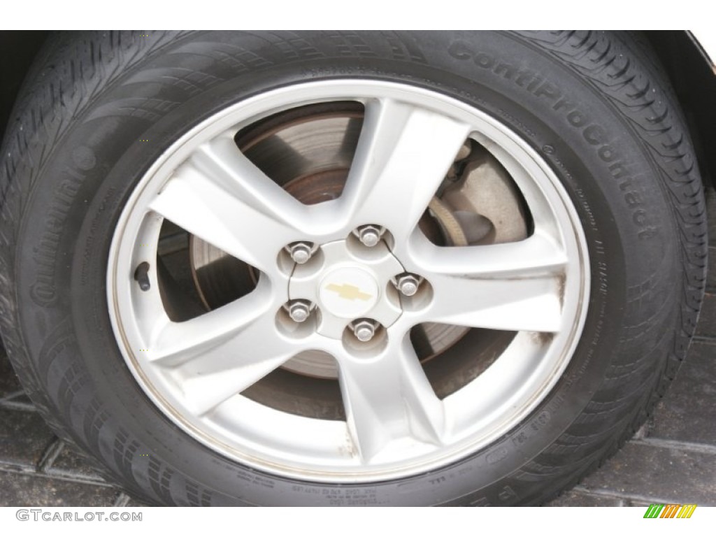2005 Malibu Maxx LS Wagon - White / Neutral Beige photo #40