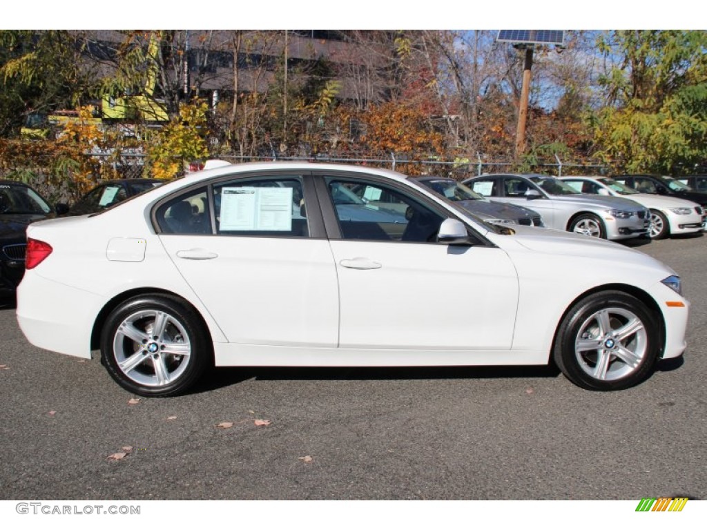 2014 3 Series 328i xDrive Sedan - Alpine White / Venetian Beige photo #2