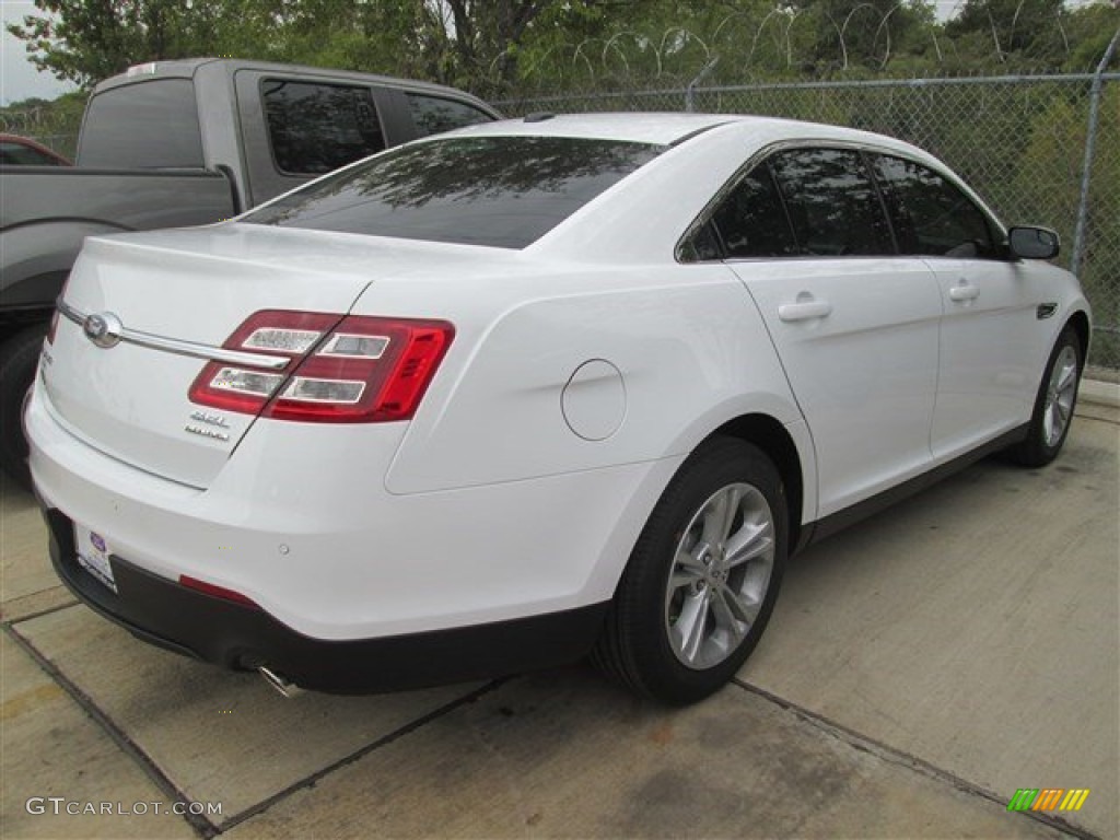 2015 Taurus SEL - Oxford White / Dune photo #2
