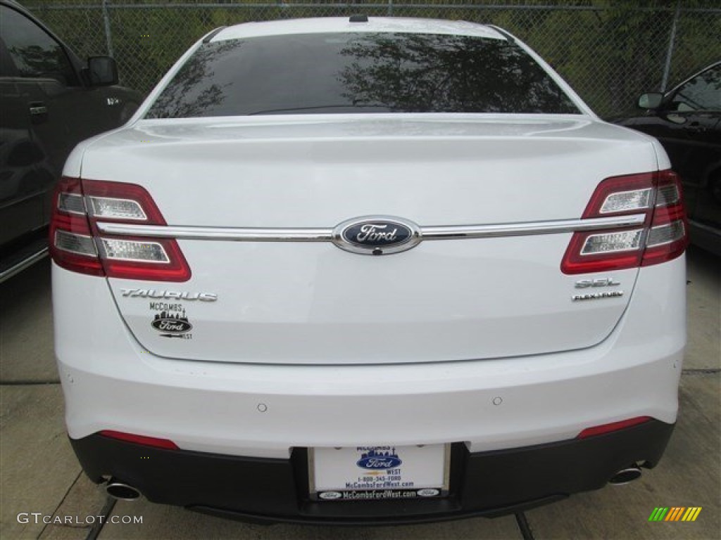 2015 Taurus SEL - Oxford White / Dune photo #3