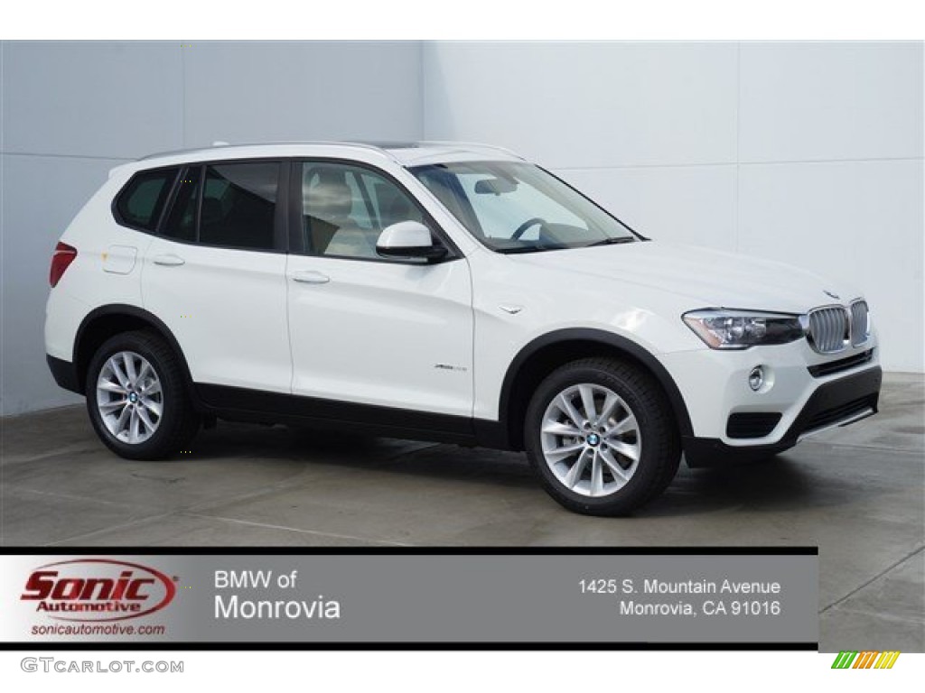 2015 X3 xDrive28i - Alpine White / Sand Beige photo #1