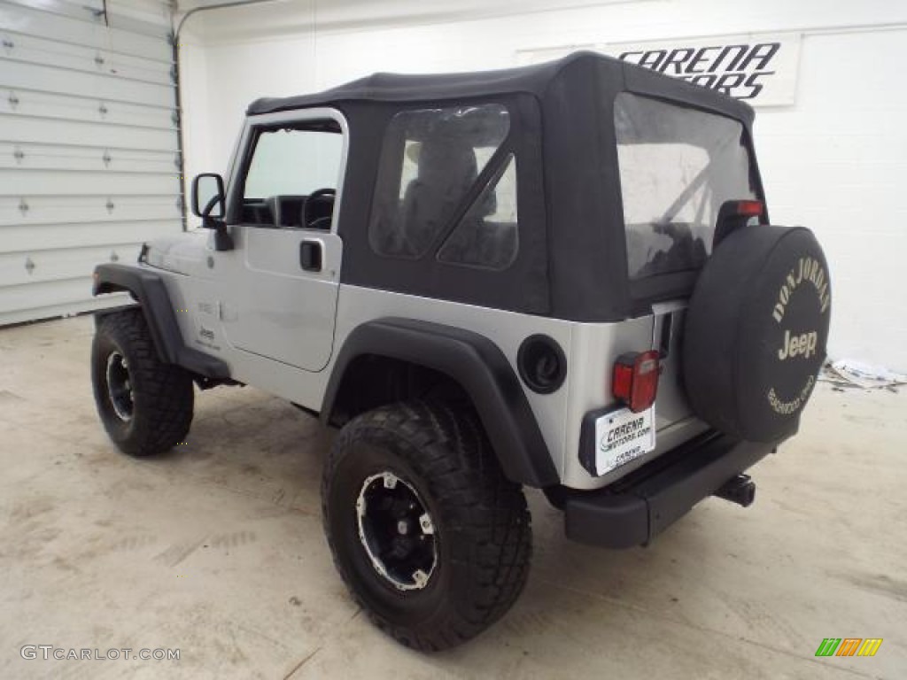 2004 Wrangler X 4x4 - Bright Silver Metallic / Dark Slate Gray photo #2