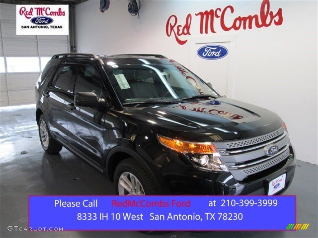 2015 Explorer FWD - Tuxedo Black / Medium Light Stone photo #1
