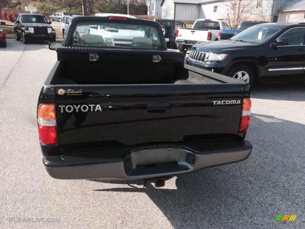 2004 Tacoma Regular Cab - Black Sand Pearl / Oak photo #10