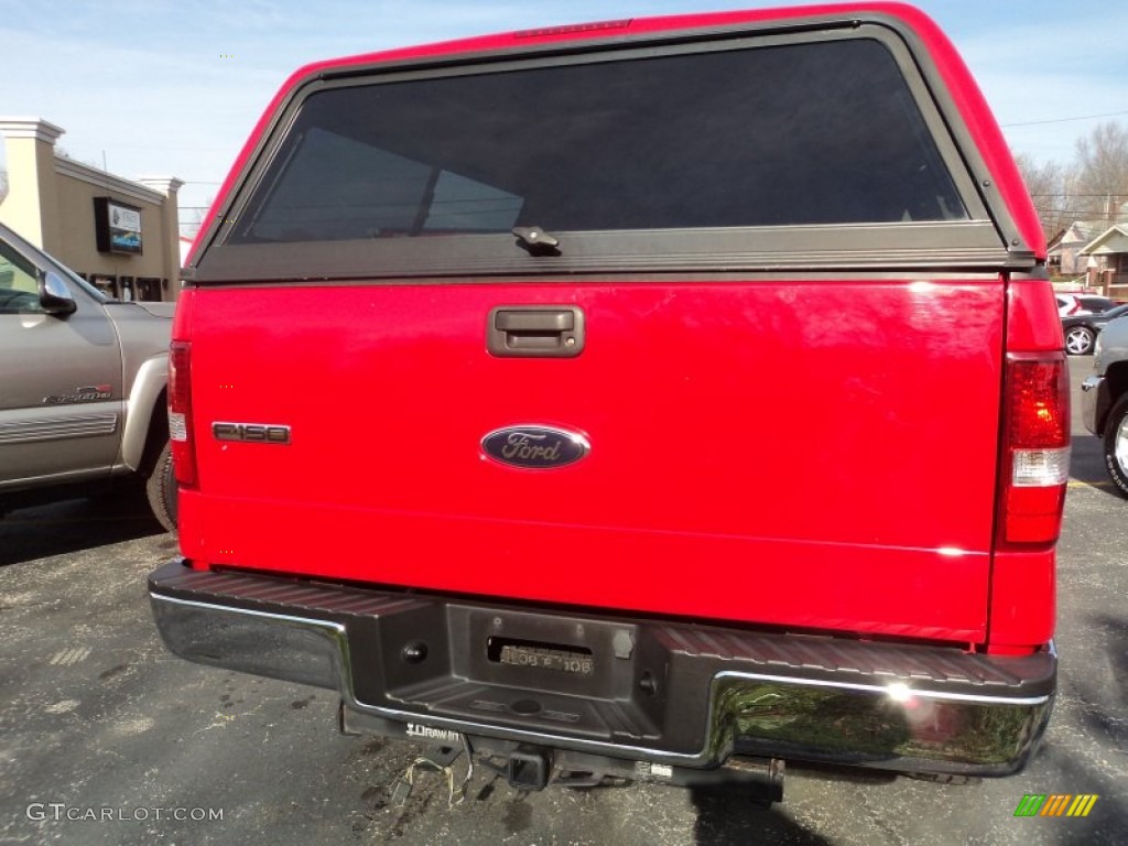 2006 F150 XLT Regular Cab 4x4 - Bright Red / Medium/Dark Flint photo #24
